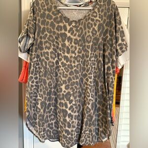 Leopard Print Short Sleeve Tee - Taupe/Black